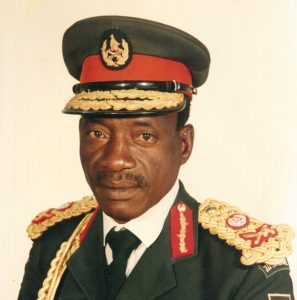 Lt Gen VMG Zvinavashe 1992-1994.